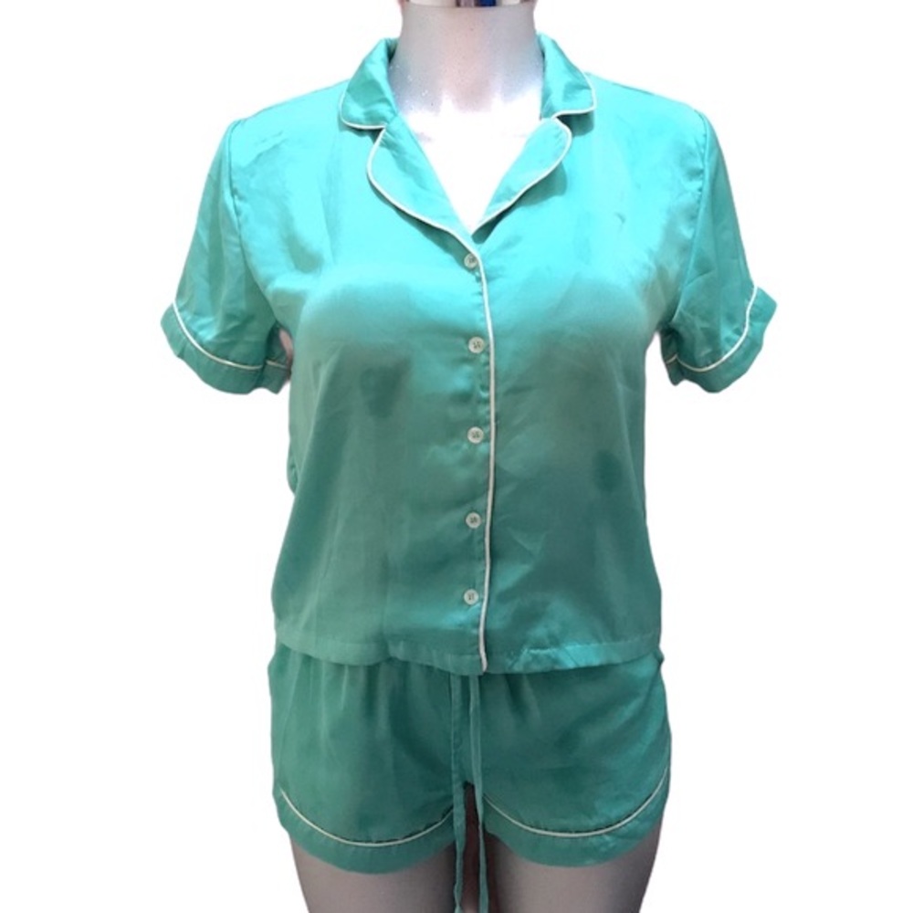 Silky 2 Piece Pajama Set Green Sleepwear Shorts/Top Lounge Scream Queens Small
